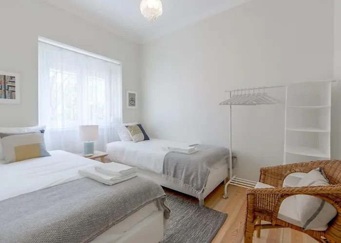 Sunny, Bright And Quiet Apartment, By Timecooler