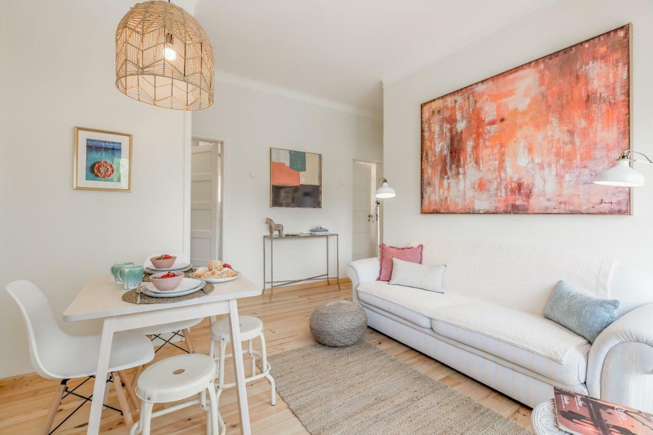 Apartament Sunny, Bright And Quiet Apartment, By Timecooler Lizbona