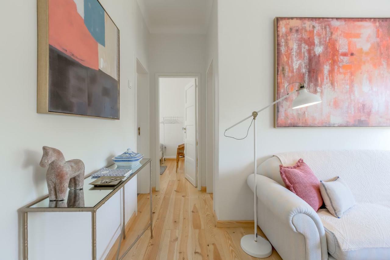 Sunny, Bright And Quiet Apartment, By Timecooler Apartament
